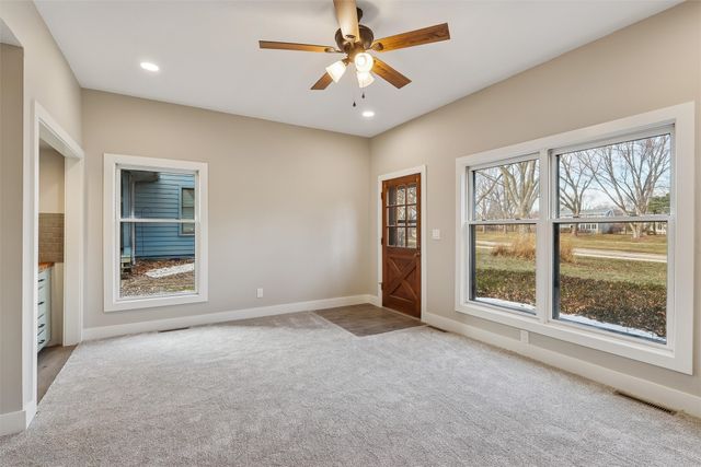 6194 Terrace Drive 3, Johnston, IA 50131