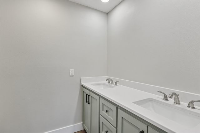 6194 Terrace Drive 3, Johnston, IA 50131