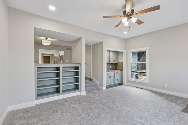 6194 Terrace Drive 3, Johnston, IA 50131