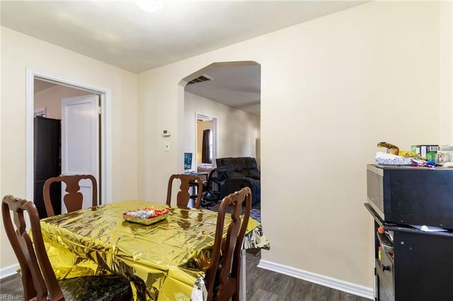 4 Fiske ST, Portsmouth, VA 23702