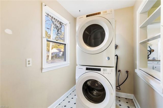 4 Fiske ST, Portsmouth, VA 23702