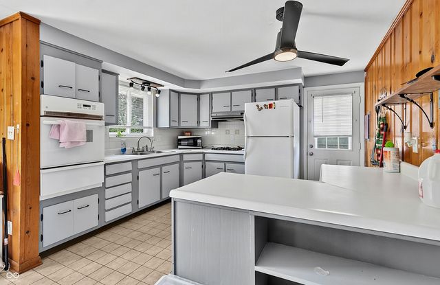 5423 S Victoria Drive, Indianapolis, IN 46217