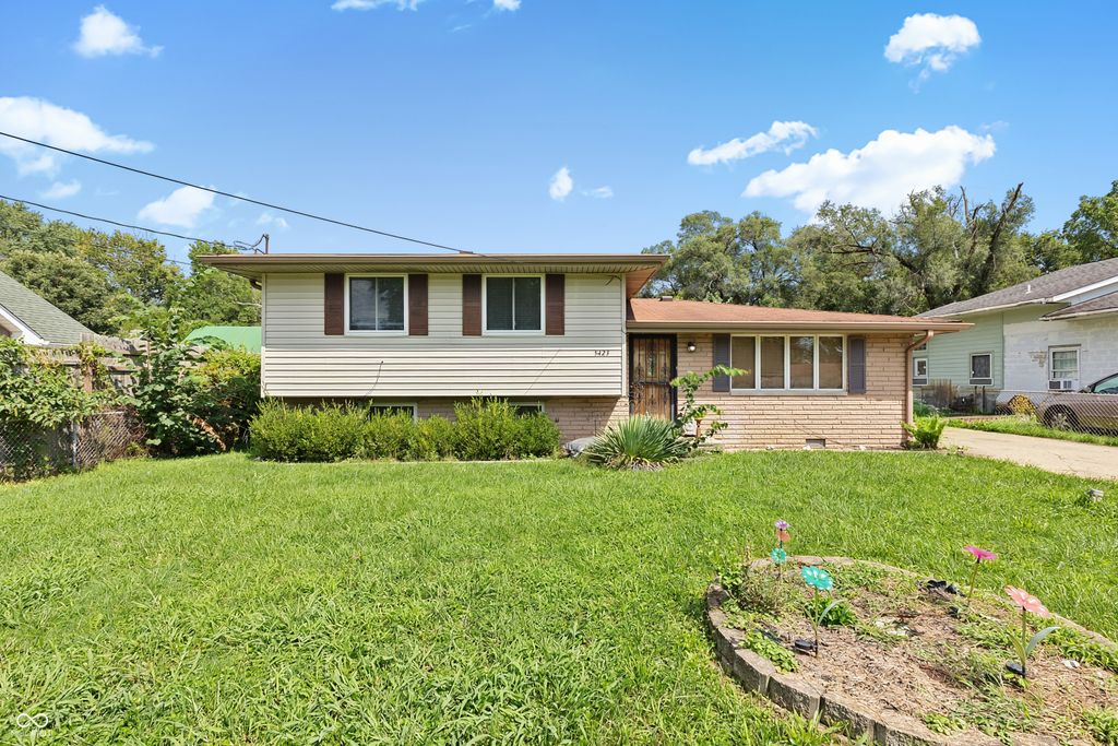 5423 S Victoria Drive, Indianapolis, IN 46217
