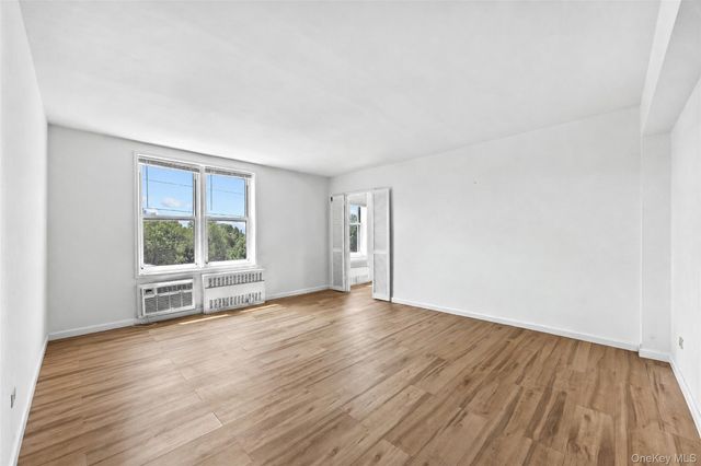 210-50 41st Avenue 5C, Bayside, NY 11361