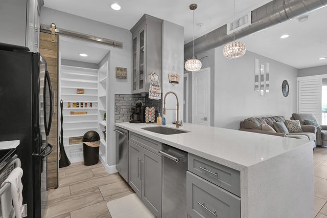 12800 Melville Drive B110, Montgomery, TX 77356