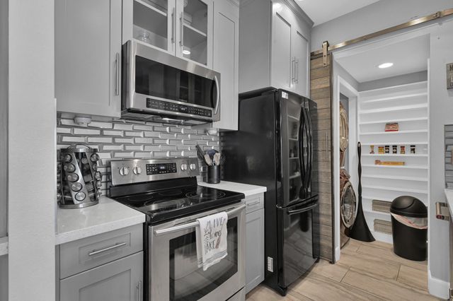 12800 Melville Drive B110, Montgomery, TX 77356