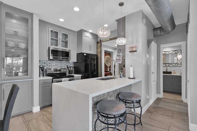 12800 Melville Drive B110, Montgomery, TX 77356