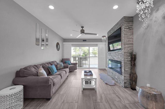 12800 Melville Drive B110, Montgomery, TX 77356