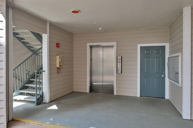 12800 Melville Drive B110, Montgomery, TX 77356