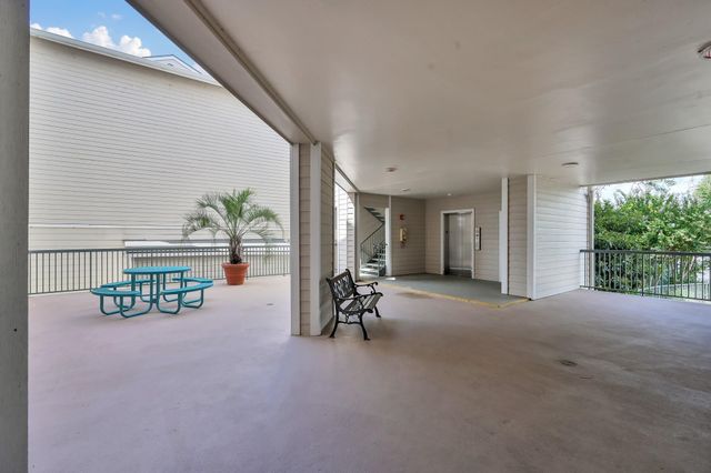 12800 Melville Drive B110, Montgomery, TX 77356