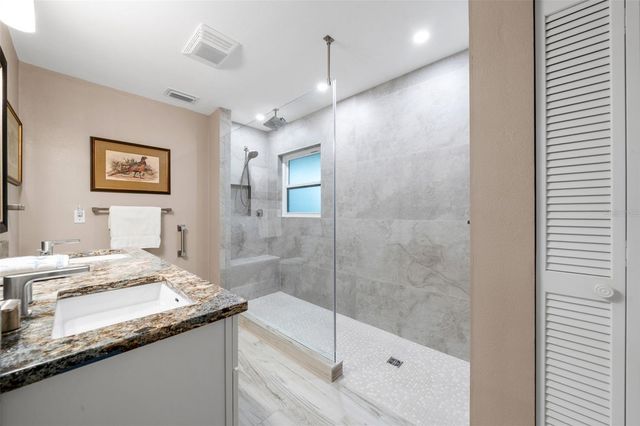 3615 AVENIDA MADERA, Bradenton, FL 34210