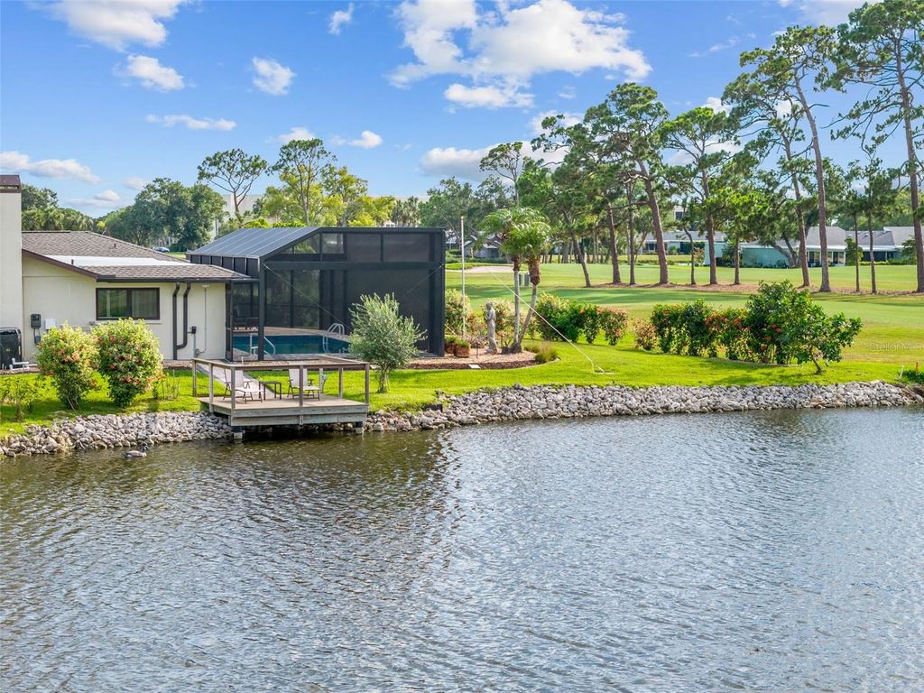 Image 2 of property listing at 3615 AVENIDA MADERA, Bradenton, FL 34210