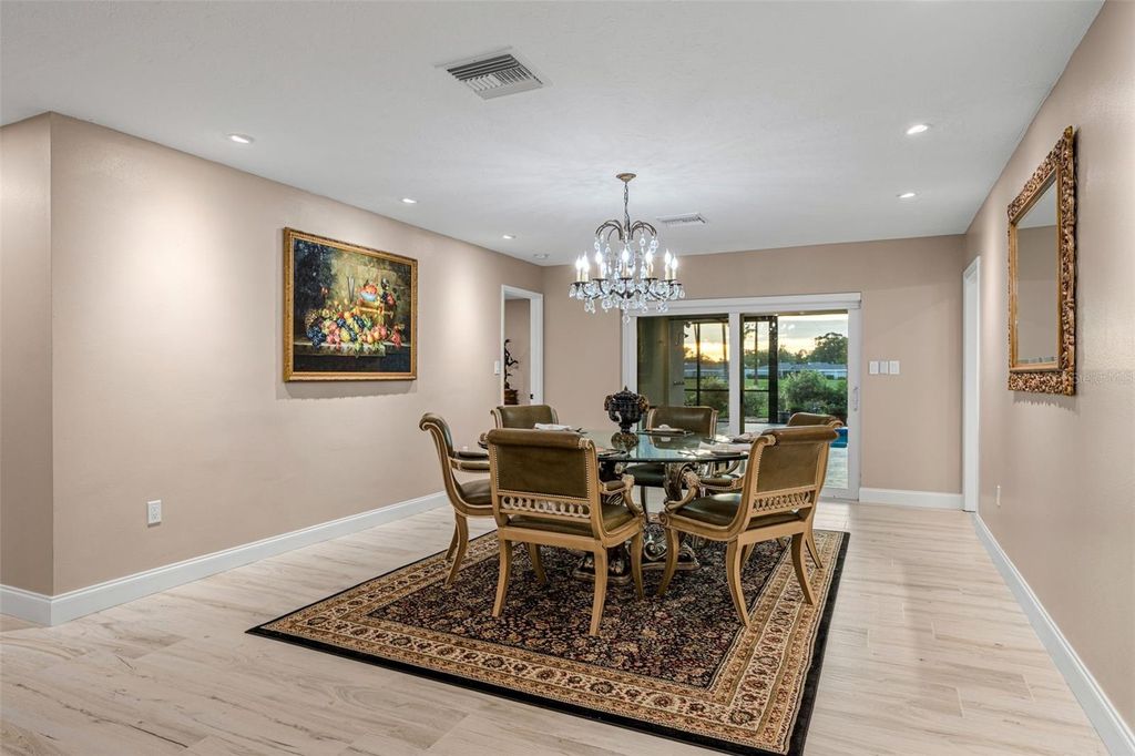 Image 14 of property listing at 3615 AVENIDA MADERA, Bradenton, FL 34210