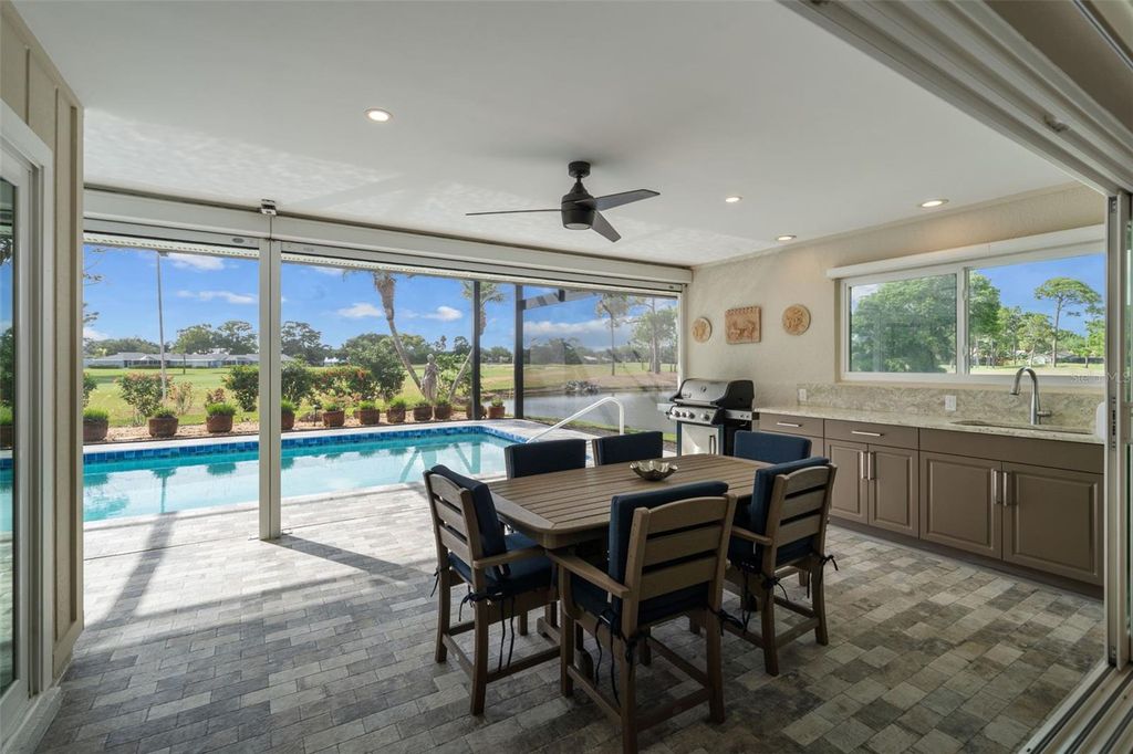 Image 29 of property listing at 3615 AVENIDA MADERA, Bradenton, FL 34210