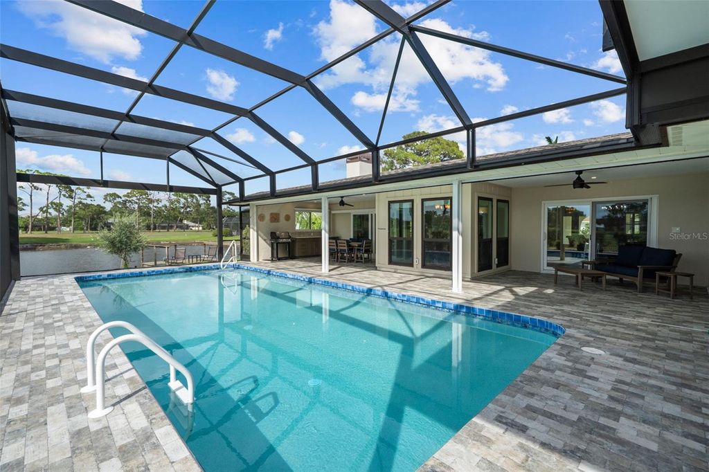 Image 35 of property listing at 3615 AVENIDA MADERA, Bradenton, FL 34210