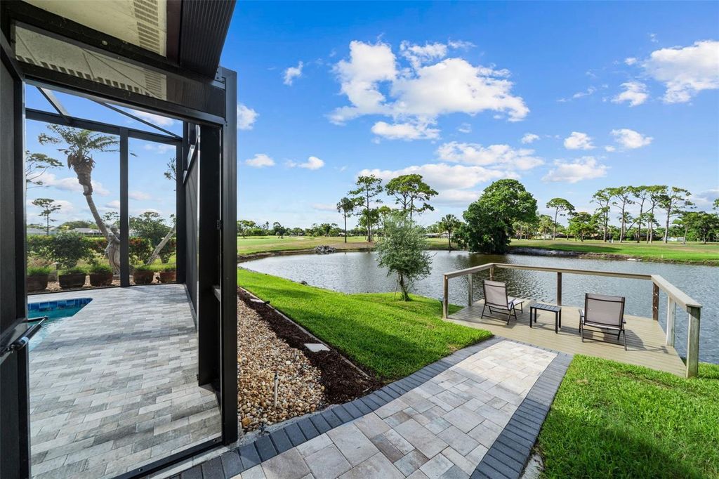 Image 41 of property listing at 3615 AVENIDA MADERA, Bradenton, FL 34210