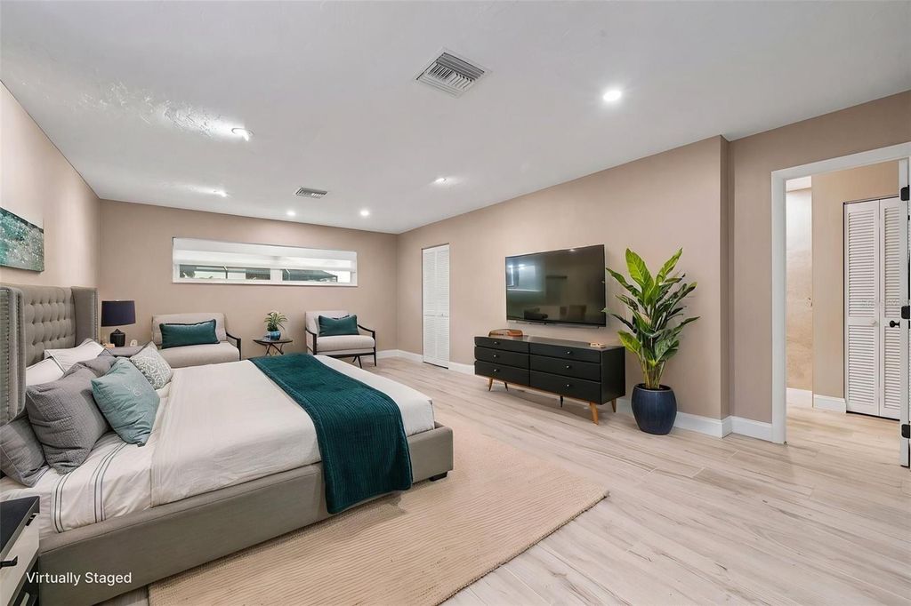 Image 47 of property listing at 3615 AVENIDA MADERA, Bradenton, FL 34210