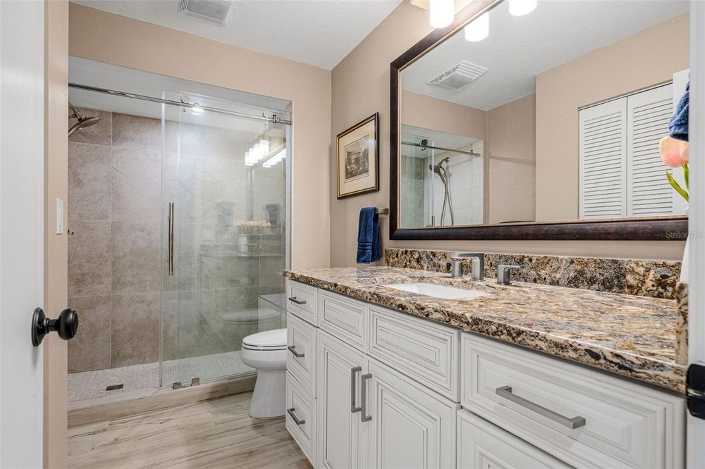 Image 54 of property listing at 3615 AVENIDA MADERA, Bradenton, FL 34210