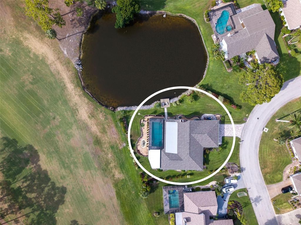 Image 61 of property listing at 3615 AVENIDA MADERA, Bradenton, FL 34210