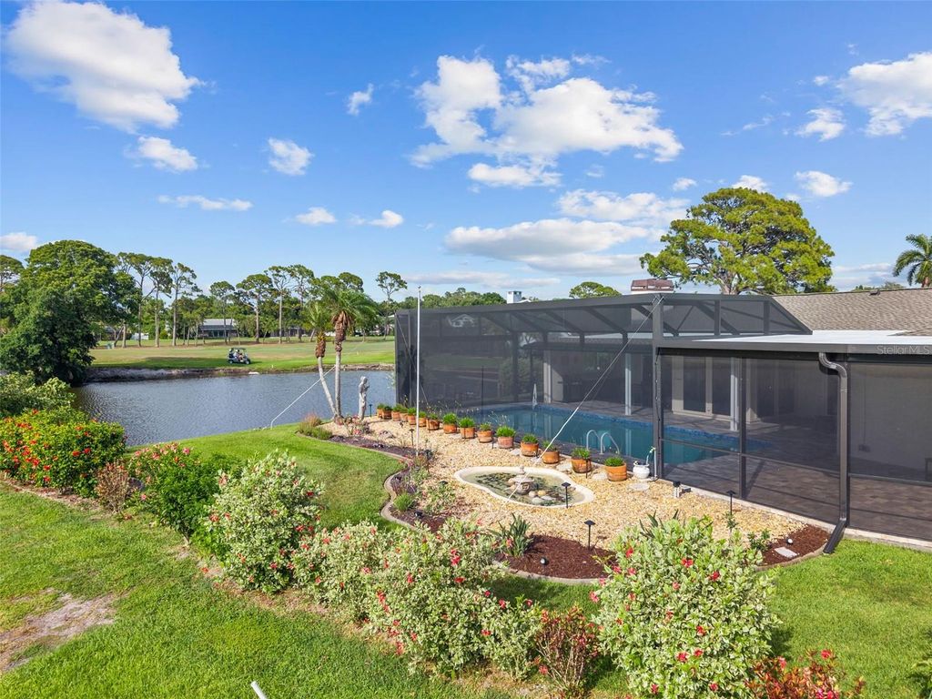 Image 64 of property listing at 3615 AVENIDA MADERA, Bradenton, FL 34210