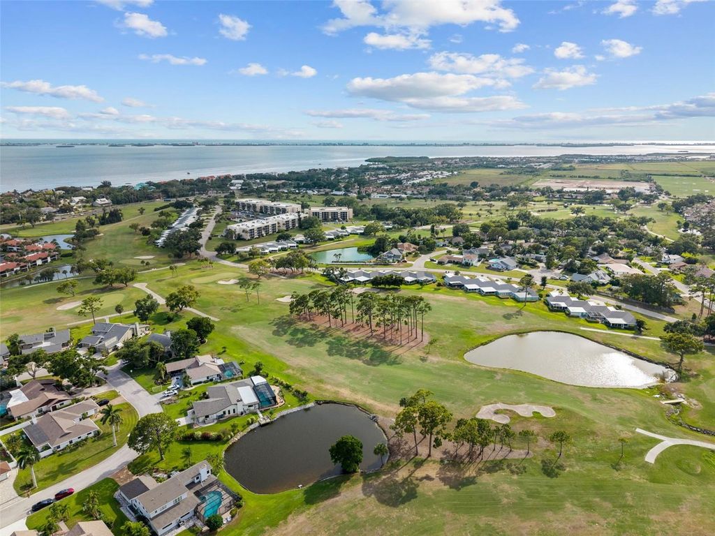 Image 66 of property listing at 3615 AVENIDA MADERA, Bradenton, FL 34210