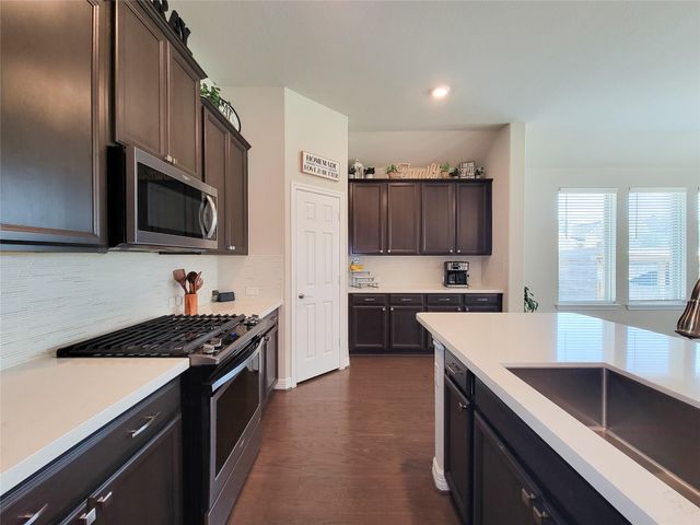 26003 Pink Myrtle Circle, Richmond, TX 77406