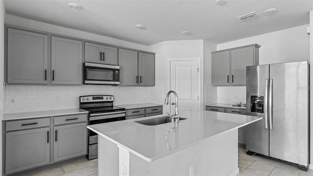 1050 MICHELANGELO LANE, Winter Haven, FL 33884