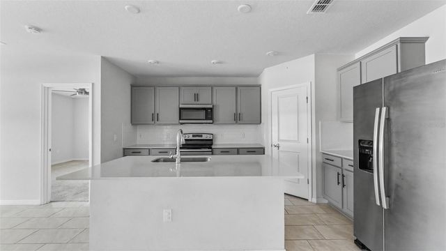 1050 MICHELANGELO LANE, Winter Haven, FL 33884