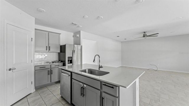1050 MICHELANGELO LANE, Winter Haven, FL 33884