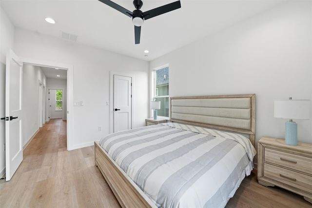 2216 Yellow Jacket LN 1, Austin, TX 78741