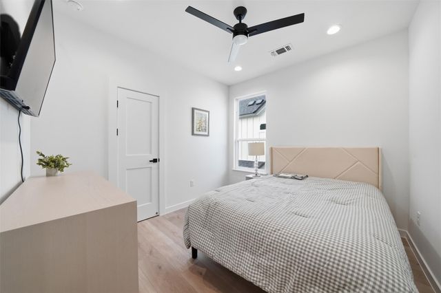 2216 Yellow Jacket LN 1, Austin, TX 78741
