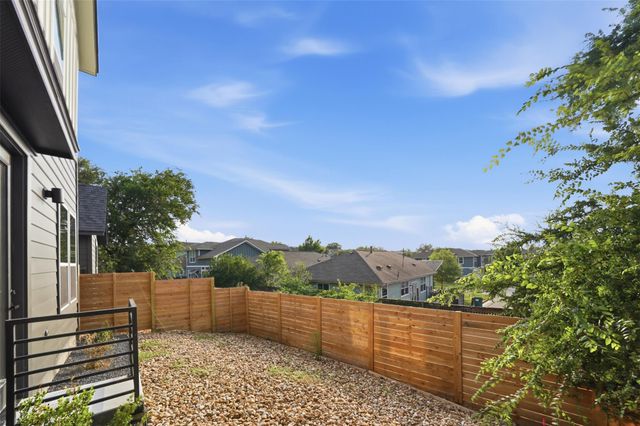 2216 Yellow Jacket LN 1, Austin, TX 78741