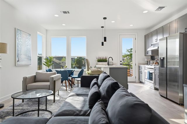 2216 Yellow Jacket LN 1, Austin, TX 78741
