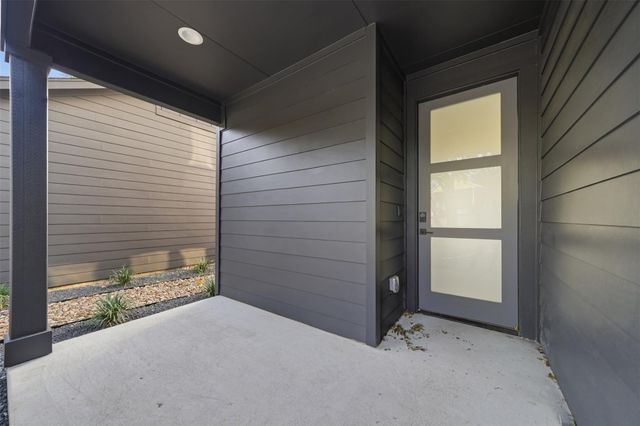 2216 Yellow Jacket LN 1, Austin, TX 78741