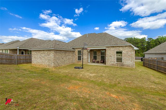 331 Hummingbird Lane, Princeton, LA 71067