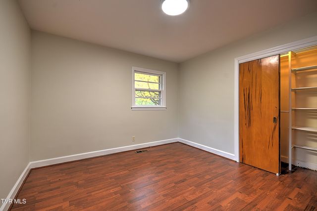 1606 Lester Harris Road, Johnson City, TN 37601