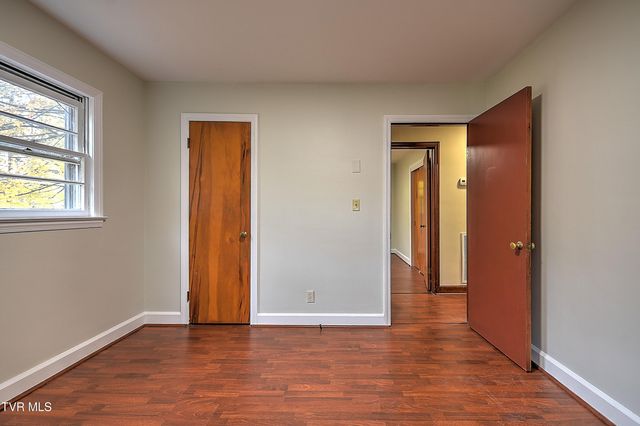 1606 Lester Harris Road, Johnson City, TN 37601