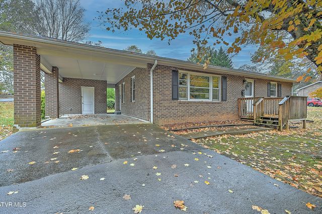 1606 Lester Harris Road, Johnson City, TN 37601