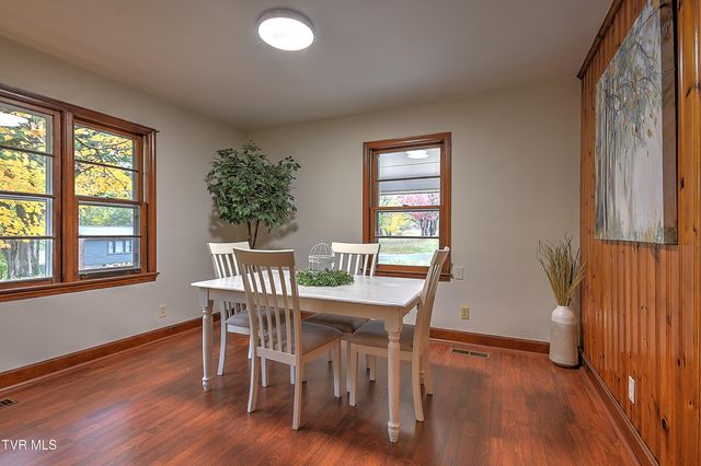 1606 Lester Harris Road, Johnson City, TN 37601