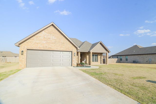 302 Hollis Street, Bono, AR 72416