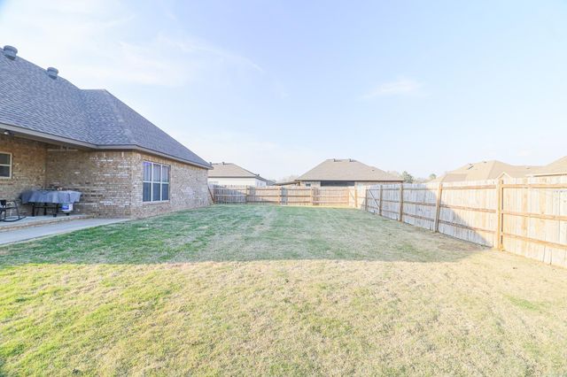 302 Hollis Street, Bono, AR 72416