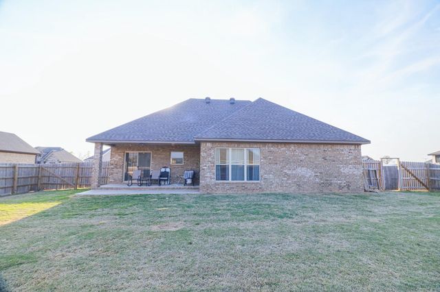 302 Hollis Street, Bono, AR 72416