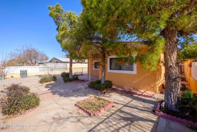 129 Encino Drive, Sunland Park, NM 88063