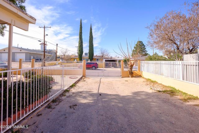 129 Encino Drive, Sunland Park, NM 88063