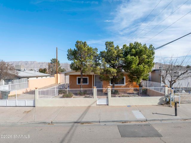 129 Encino Drive, Sunland Park, NM 88063