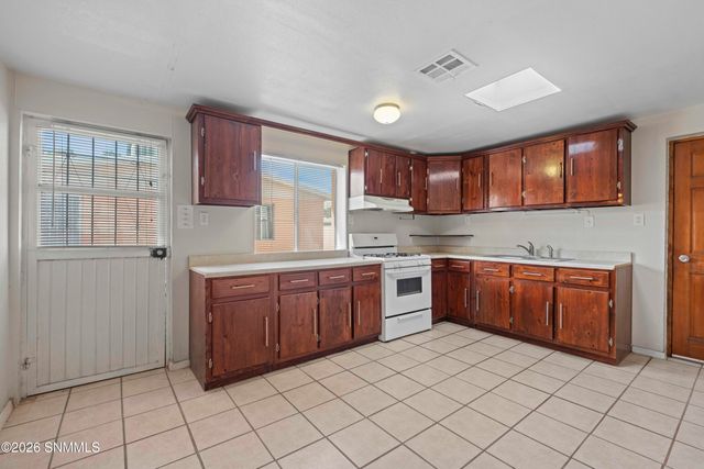 129 Encino Drive, Sunland Park, NM 88063