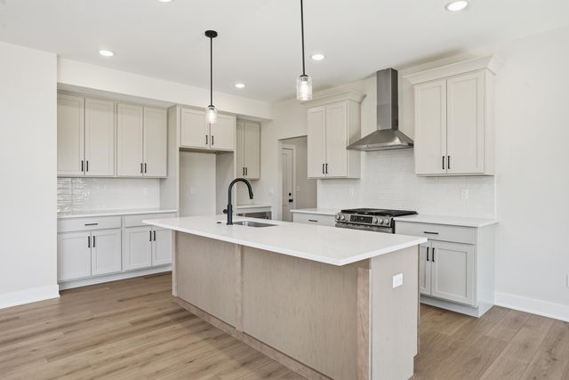 2810 Old Oak Drive, Valparaiso, IN 46385