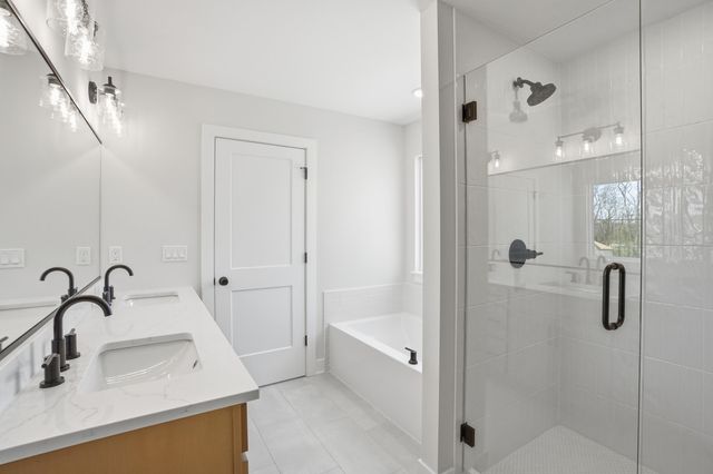 2810 Old Oak Drive, Valparaiso, IN 46385