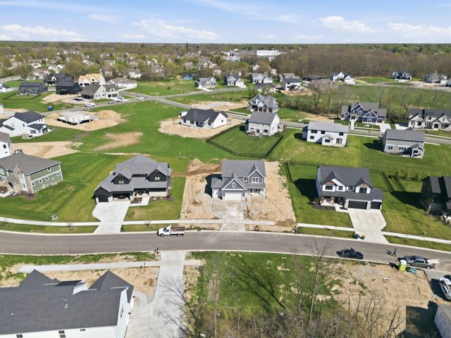 2810 Old Oak Drive, Valparaiso, IN 46385