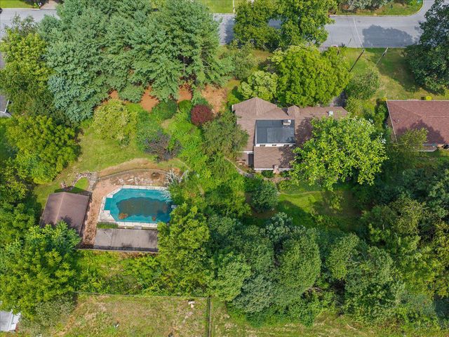 1117 WHITEHALL DR, Harrisburg, PA 17110